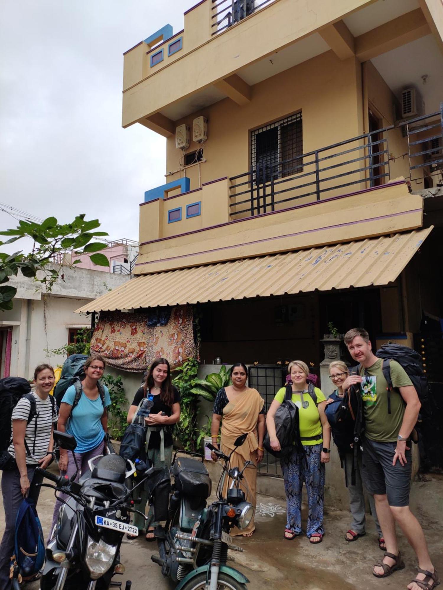 Vinayaka Homestay Hampi Ngoại thất bức ảnh