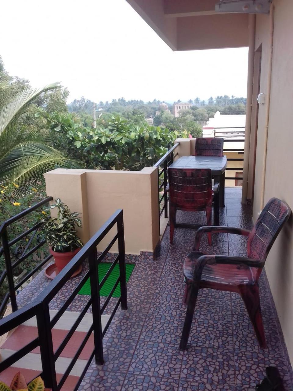 Vinayaka Homestay Hampi Ngoại thất bức ảnh